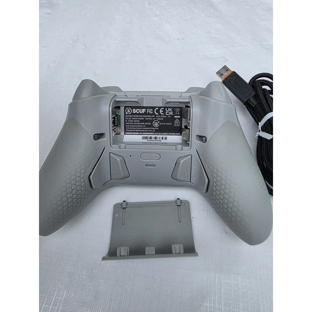Scuf SG504-01 Instinct Pro Wireless Controller White For Xbox Series X|S/One, PC